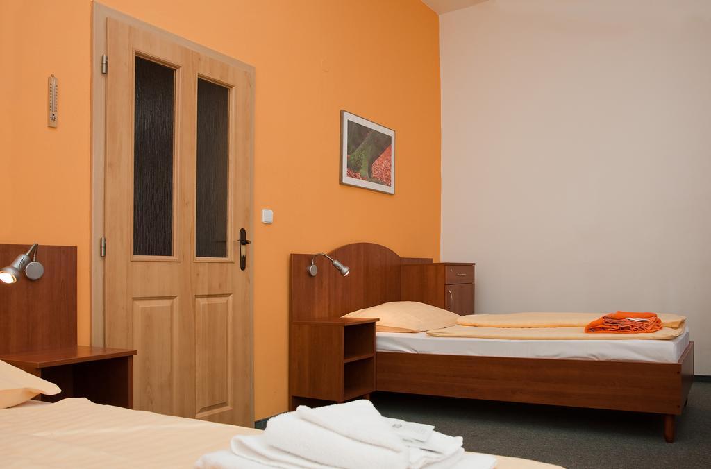 Hotel Antonietta Теплице Стая снимка