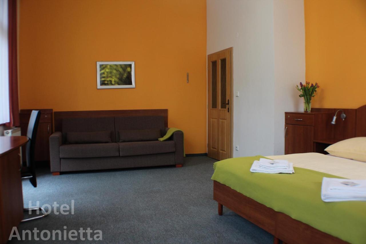 Hotel Antonietta Теплице Екстериор снимка