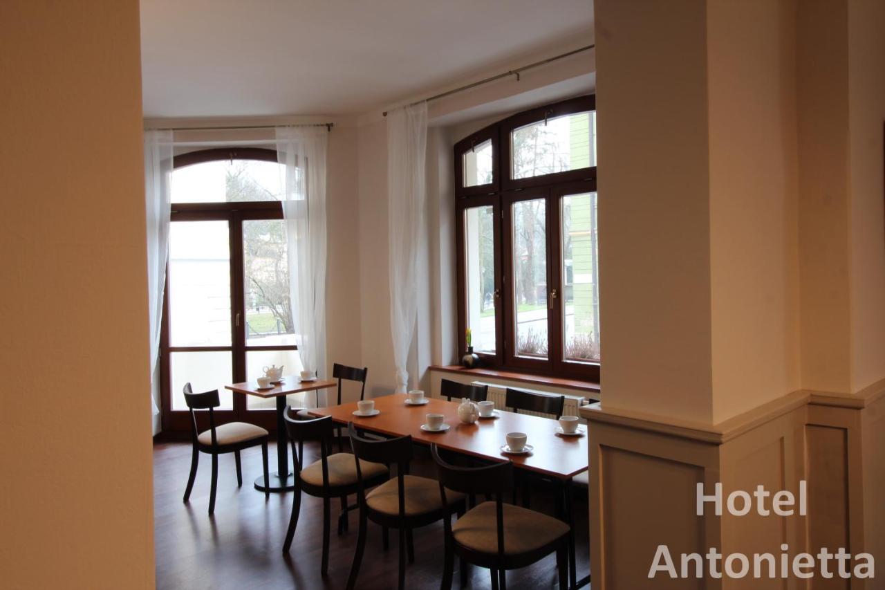 Hotel Antonietta Теплице Екстериор снимка